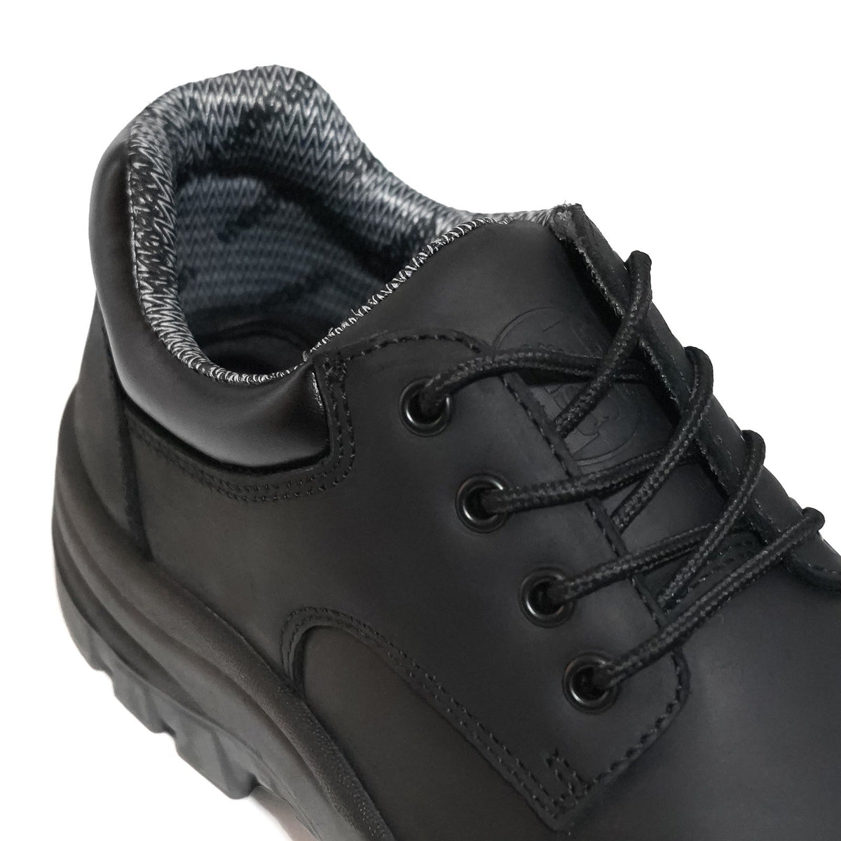 HANDMEN 61N01BK-EE low cut work shoe upper and lining detail