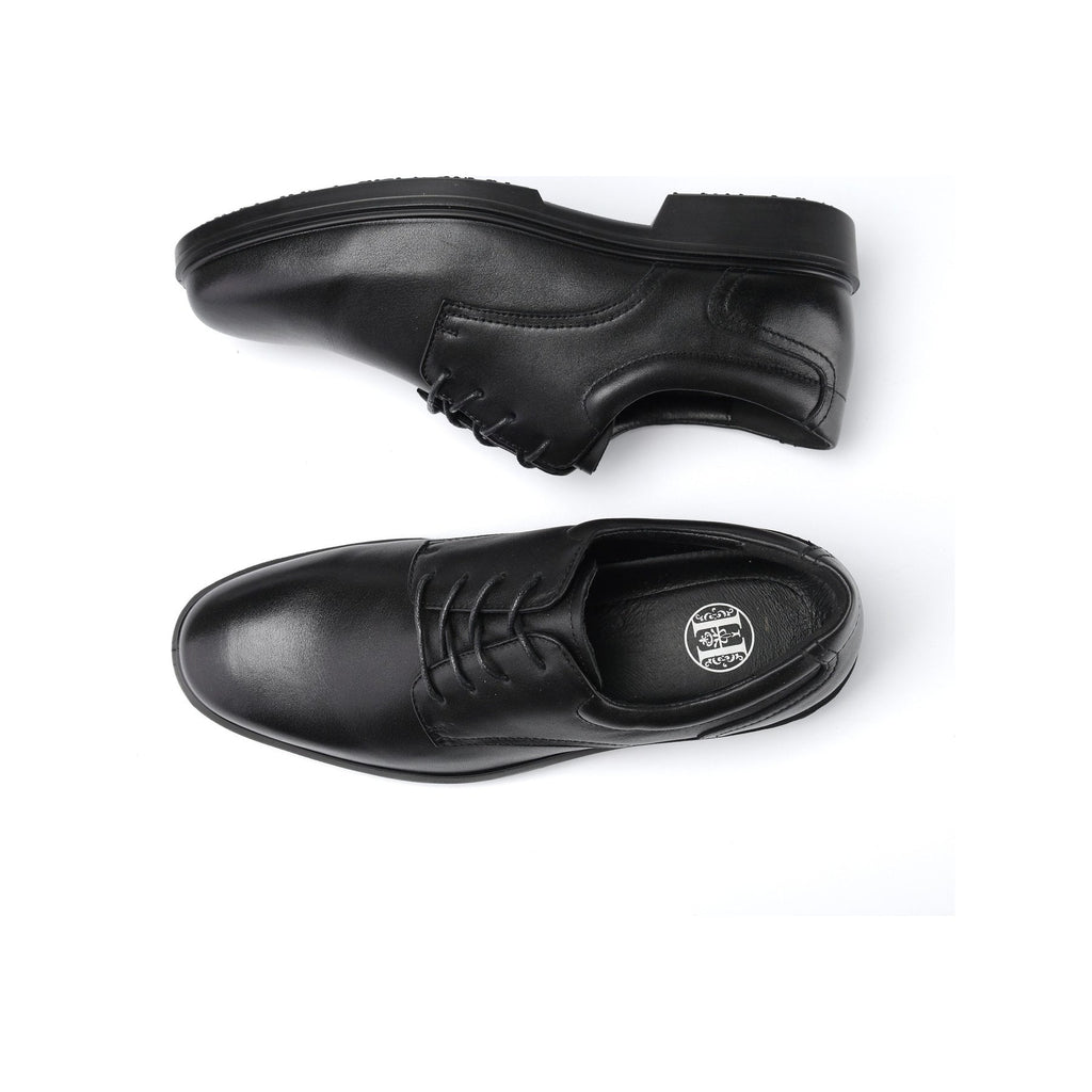 HANDMEN RV2103 black soft toe Oxford work shoe on white background